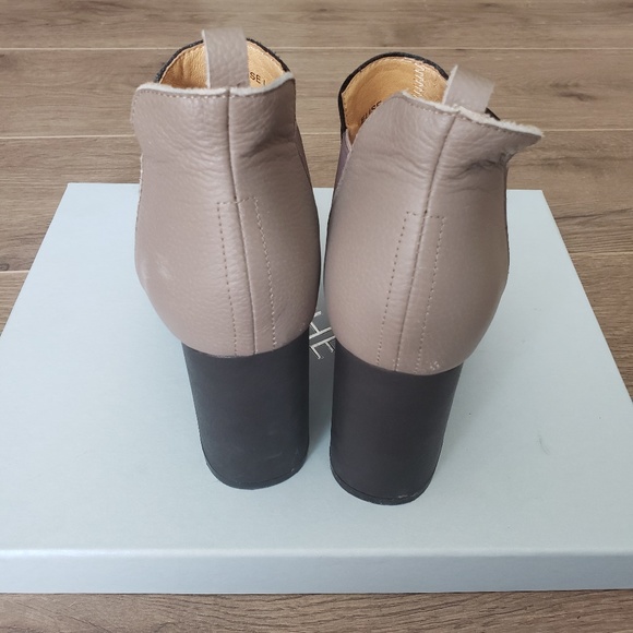 Shoe The Bear Elise L Bootie in Black/Taupe - Picture 4 of 7